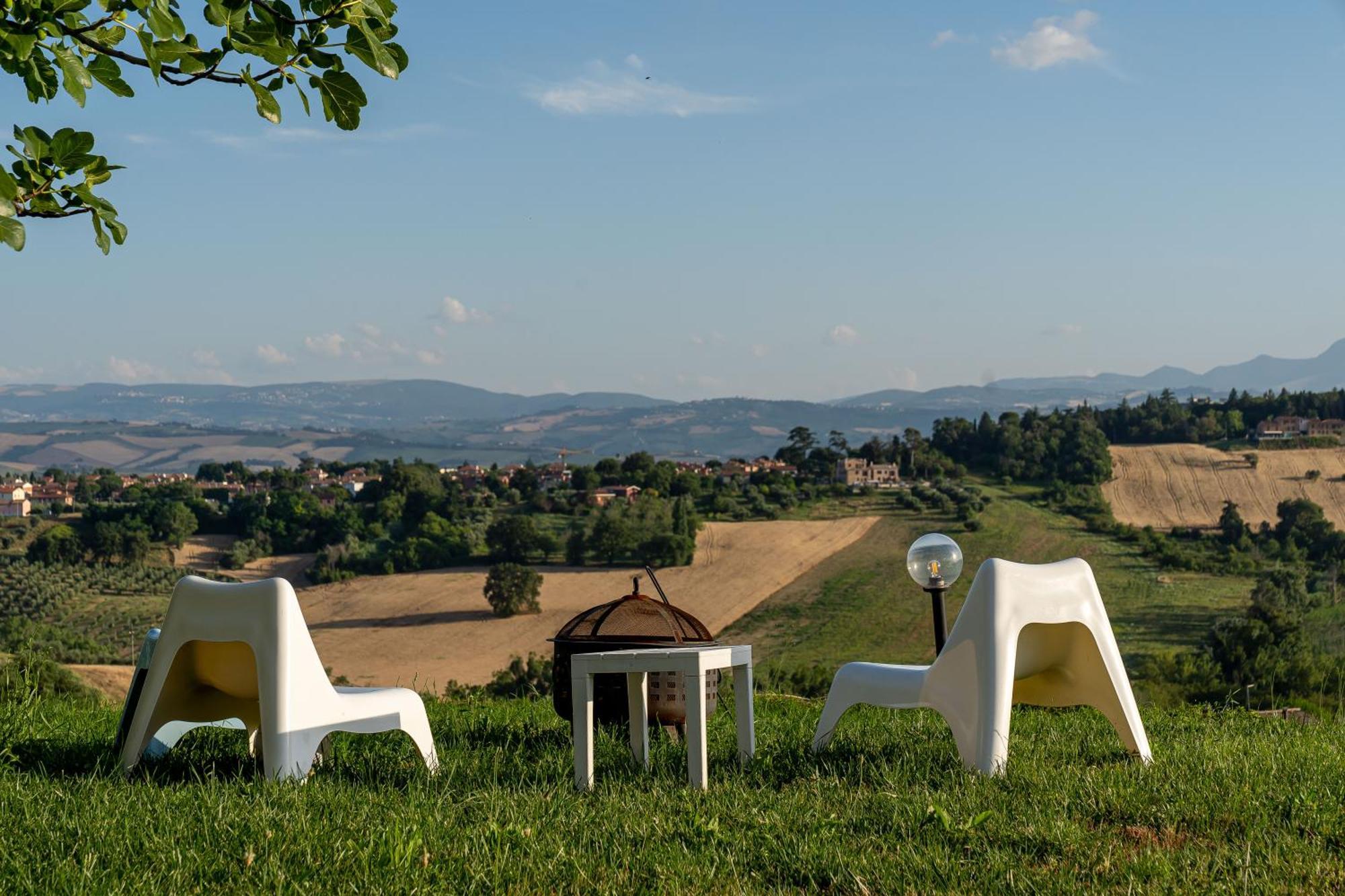 B&B La Figuretta Iesi Exterior foto